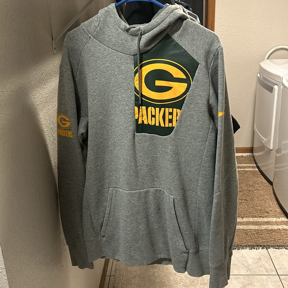 NIKE Green Bay Packers mens size medium gray green and gold hoodie sweatshirt
